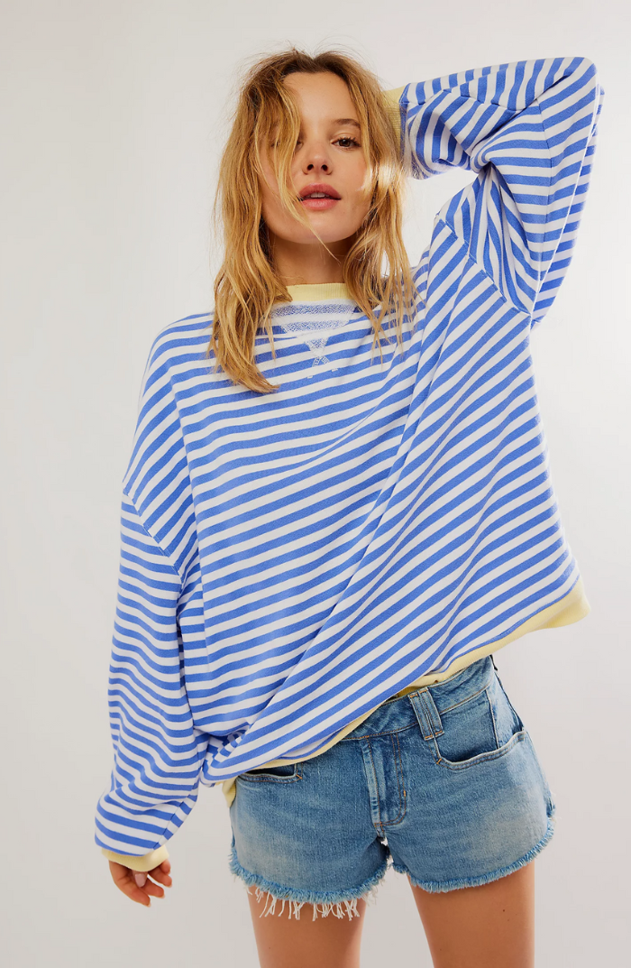 Soft Striped Oversized Jumper - Round Neck Comfort — Blauw